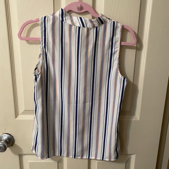 Skies are blue tank - Picture 3 of 3